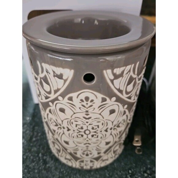 Sonoma Gray Medallion Electric Scented Wax Cube Warmer NEW - Picture 4 of 6